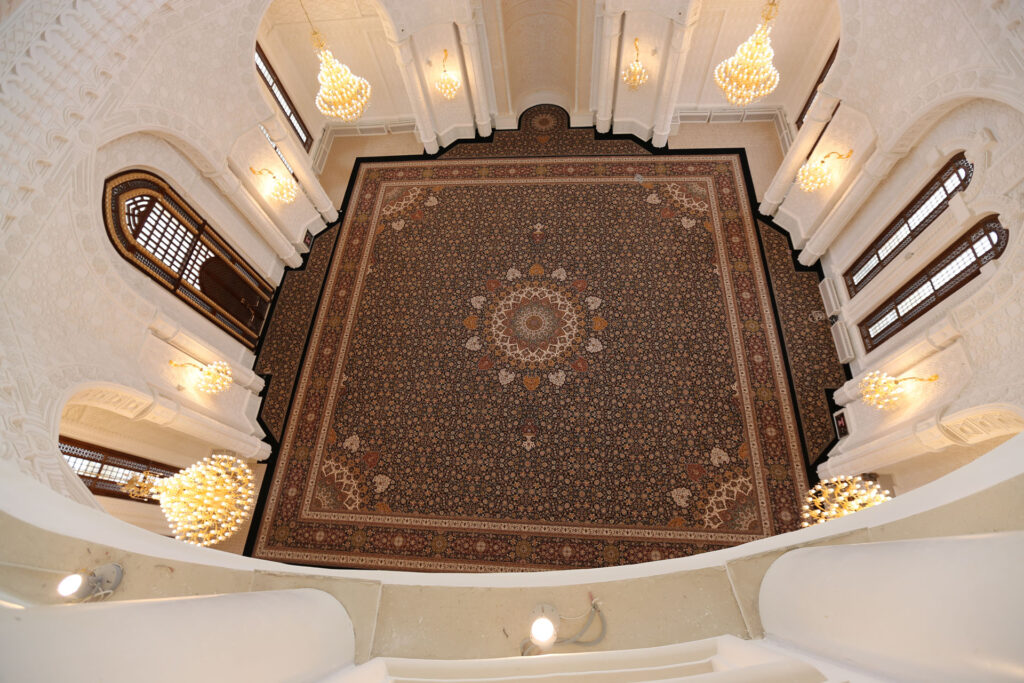 Safa Carpet Gallery - Persian Carpet in Bangkok